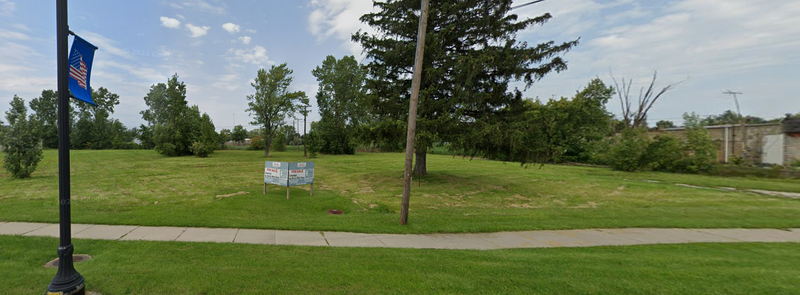 Danis Motel - Now An Empty Lot (newer photo)